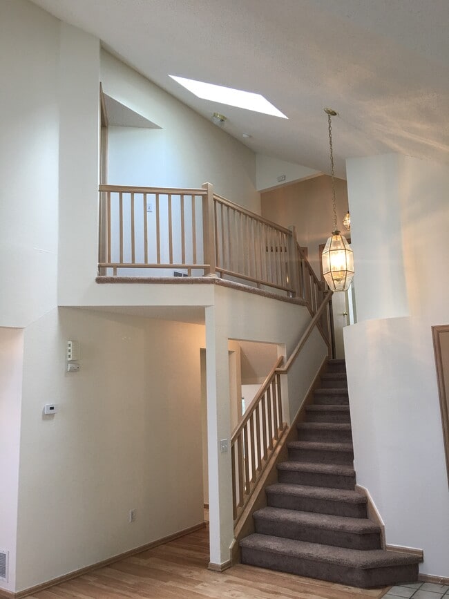 Vaulted Ceilings - 10710 Kimball St (Parker, CO) House