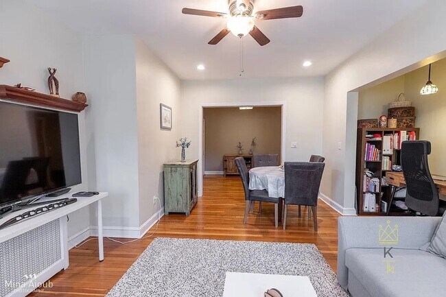 Building Photo - 9/1 Higher-quality 1BR in Allston with par...