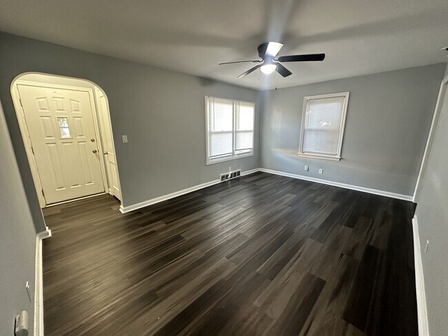 Foto del edificio - 1720 Kilburn Ave