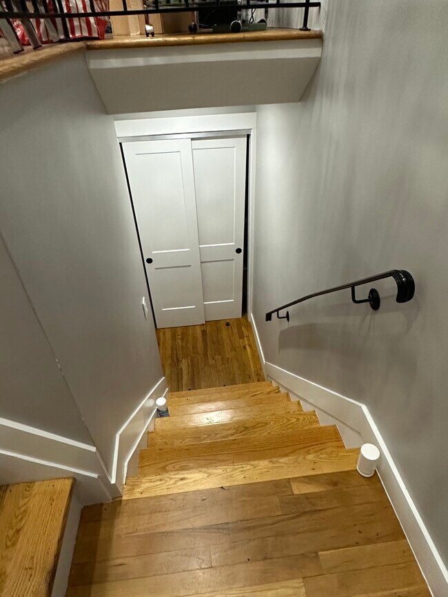 Foto del edificio - 8436 98th St