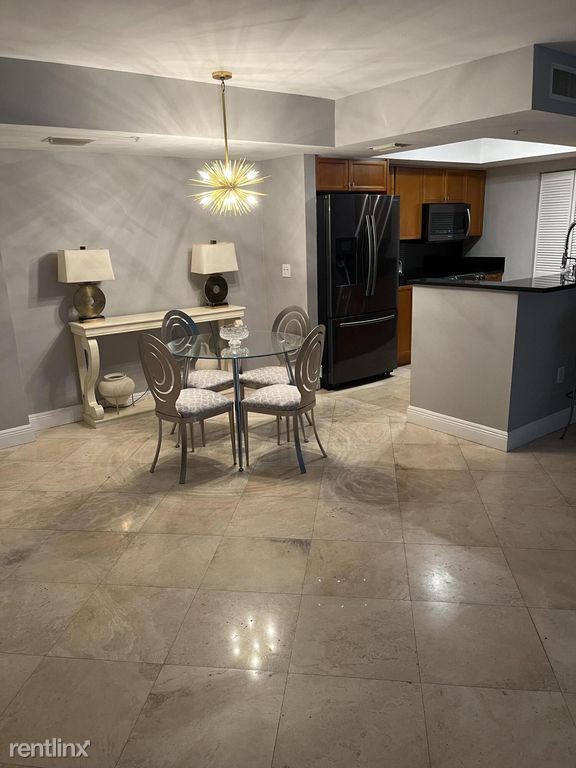 Foto del edificio - 2 br, 2 bath House - 99 SE Mizner Blvd Apt...