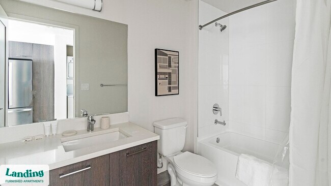 Foto del edificio - 698 NE 1st Ave