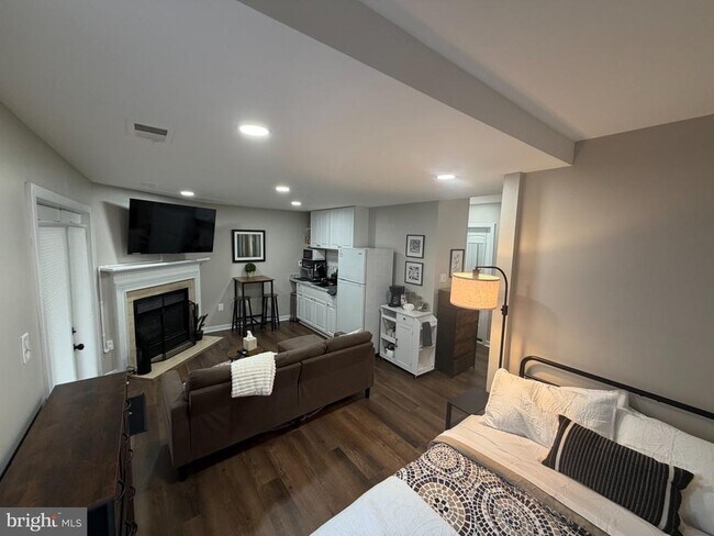 Foto del edificio - 14552 Woodgate Manor Pl