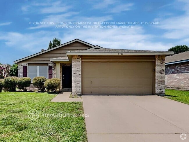 Building Photo - 4401 Courtside Dr