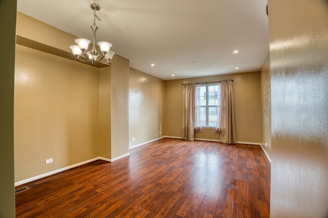 Foto del edificio - 1251 Evergreen Ave