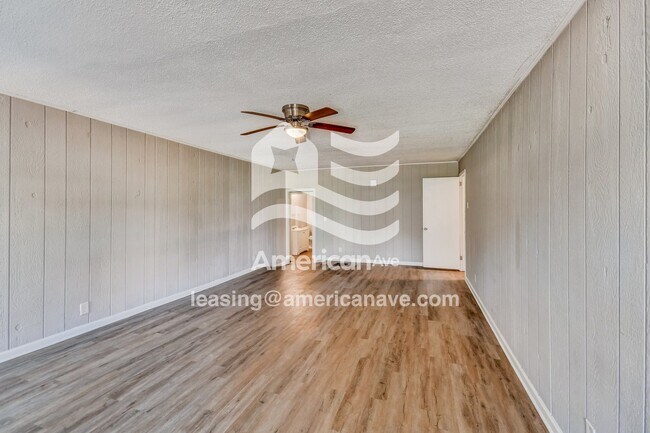 Foto del edificio - 413 Roebuck Dr