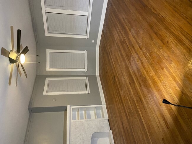 Foto del edificio - 6840 S Calumet Ave