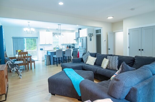 Foto del edificio - 5 Morse Ave