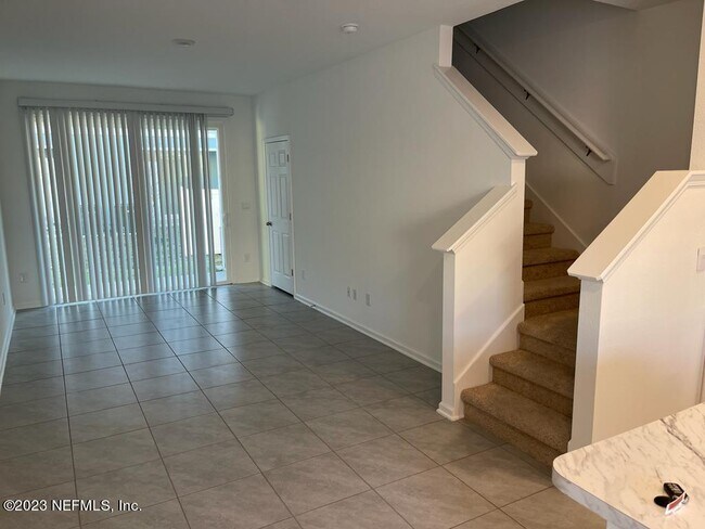 Building Photo - 8310 Zenith Cir