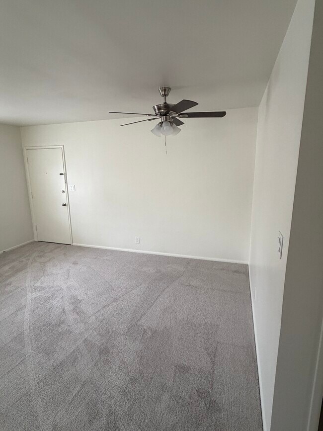 Unit 6 - 1130 N Louise St