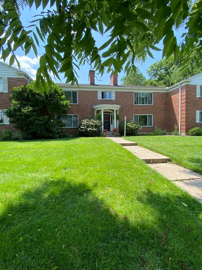 Foto del edificio - 1121 Far Hills Ave