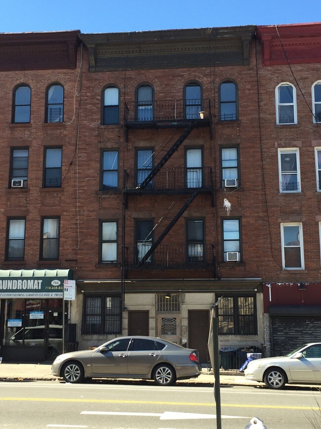 Building Photo - 750 Washington Ave