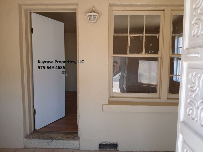 Foto del edificio - 1 Bedroom House Near Downtown