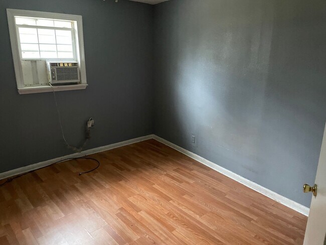 Building Photo - 5018 W Monkhouse Dr