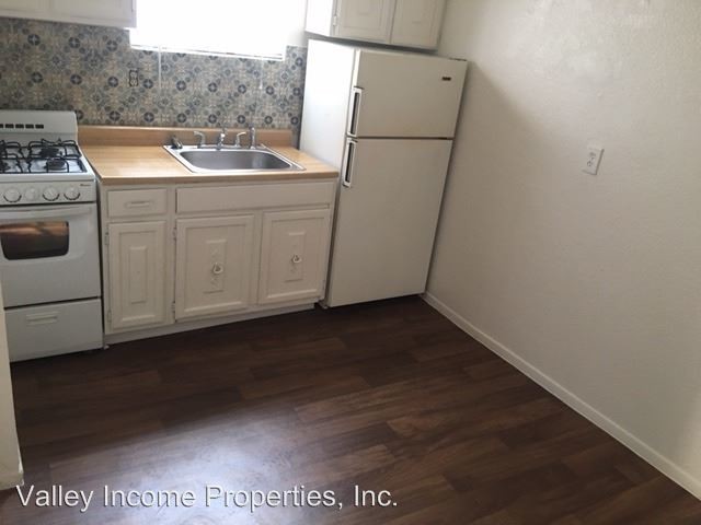 Building Photo - 2082 E Apache Blvd