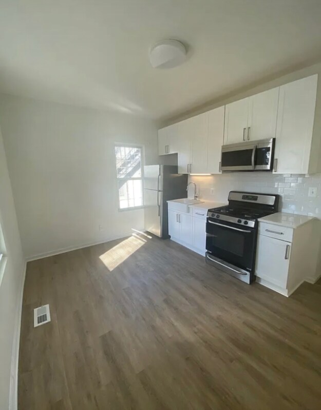 Building Photo - 811 Gorsuch Ave