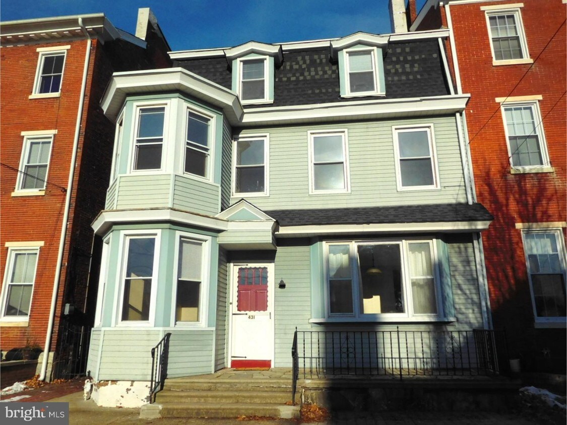 431 Radcliffe St, Bristol, PA 19007 House for Rent in Bristol, PA