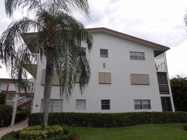 Foto del edificio - 195 Fanshaw E
