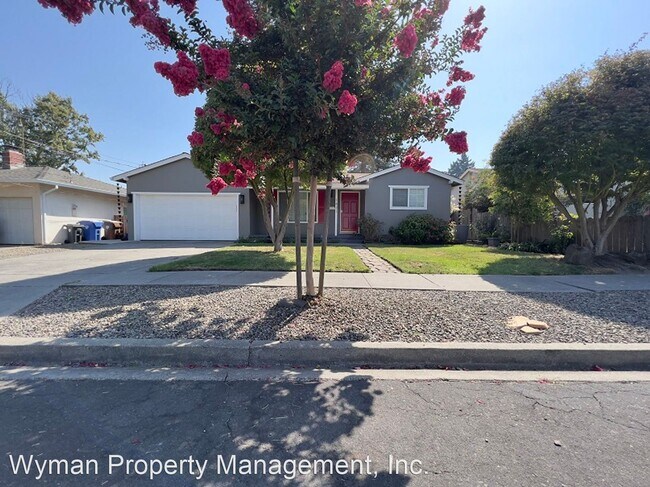 Building Photo - 4 br, 2 bath House - 1431 Sumner Avenue