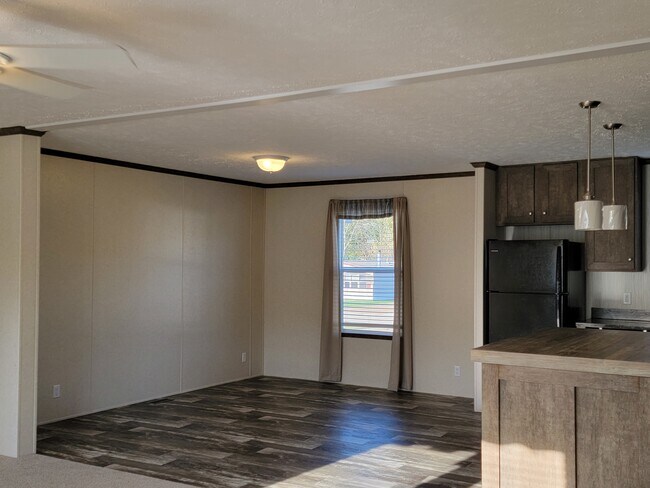 Building Photo - 222 McAuliffe Dr