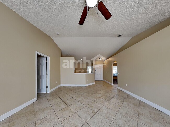 Foto del edificio - 574 Wekiva Bluff St