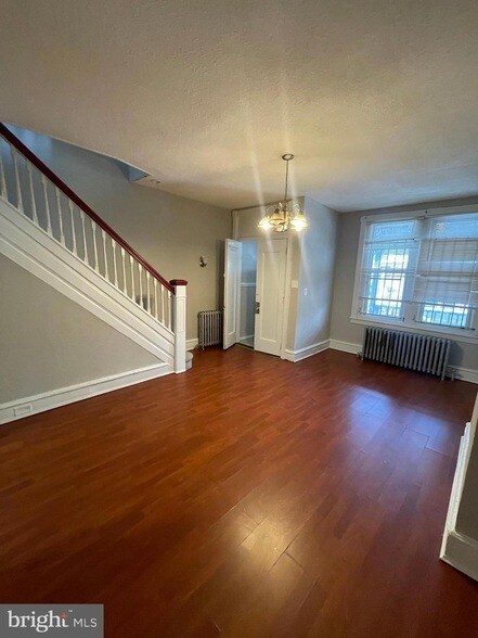 Foto del edificio - 131 Hansberry St