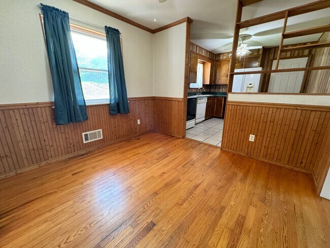 Foto del edificio - Roanoke County/ Vinton  3 Bedroom 1.5 Bath