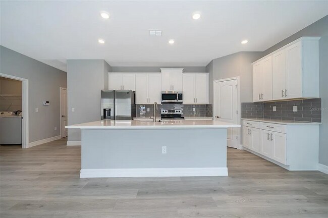 Building Photo - 5574 SW 128th Pl