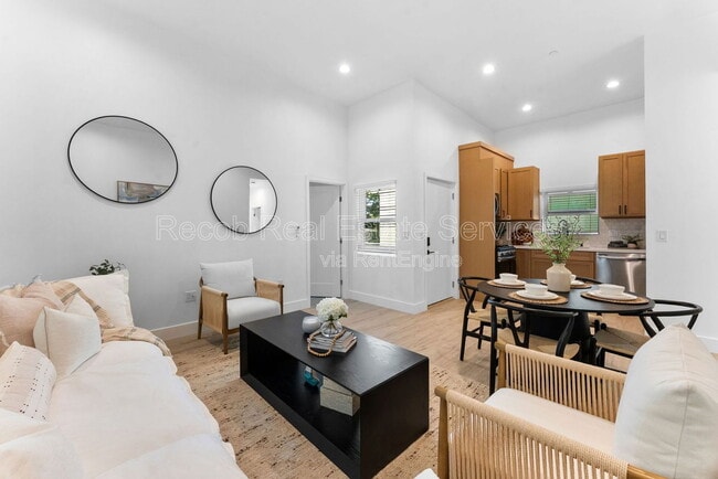 Foto del edificio - 6730 Mohawk St