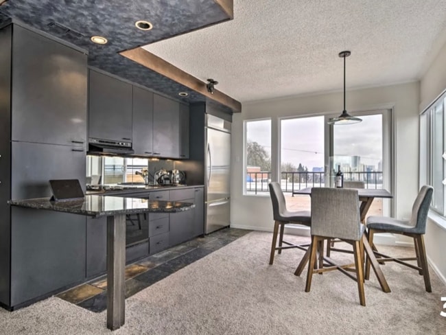 Building Photo - AMAZING FULLY FURNISHED 1 BEDROOM CONDO WI...