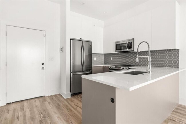 Foto del edificio - 1155 Custer Ave SE