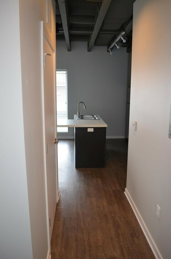 Foto del edificio - 612 Douglas St NW