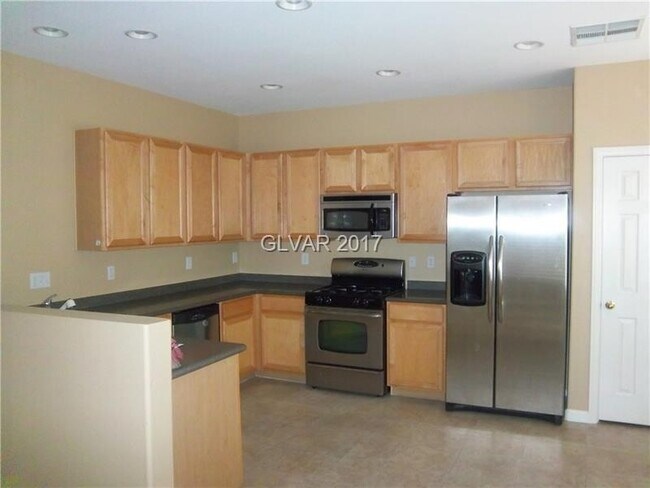 Foto del edificio - 3761 Hollycroft Dr