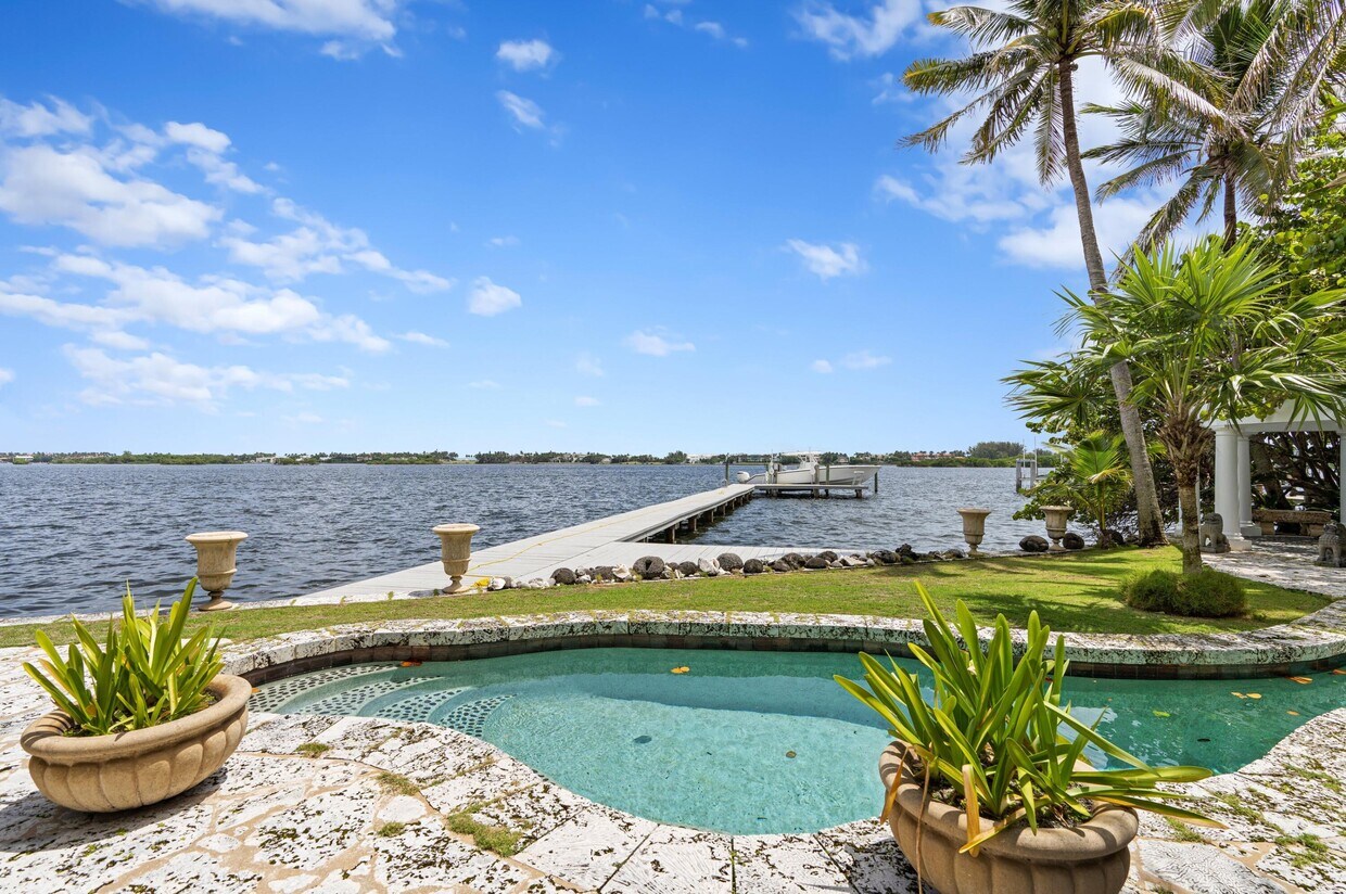 Foto principal - 7500 S Flagler Dr