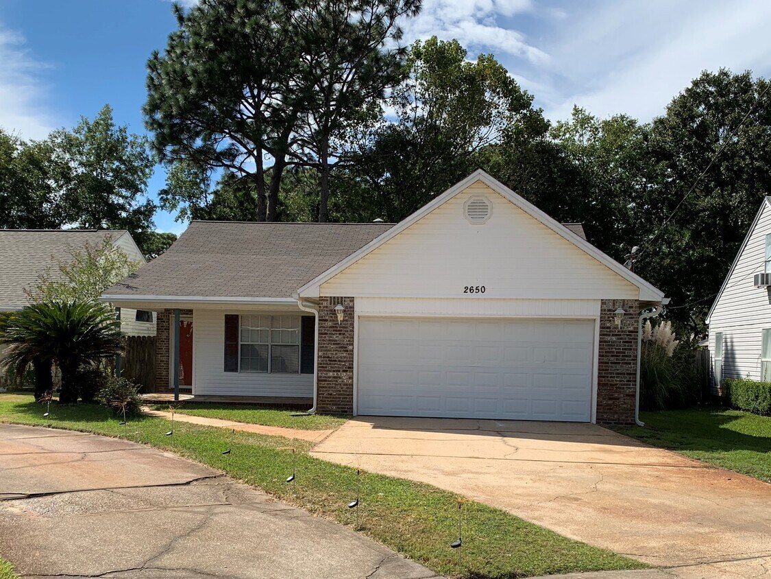 2650 Adriaan Ct, Shalimar, FL 32579 House for Rent in Shalimar, FL