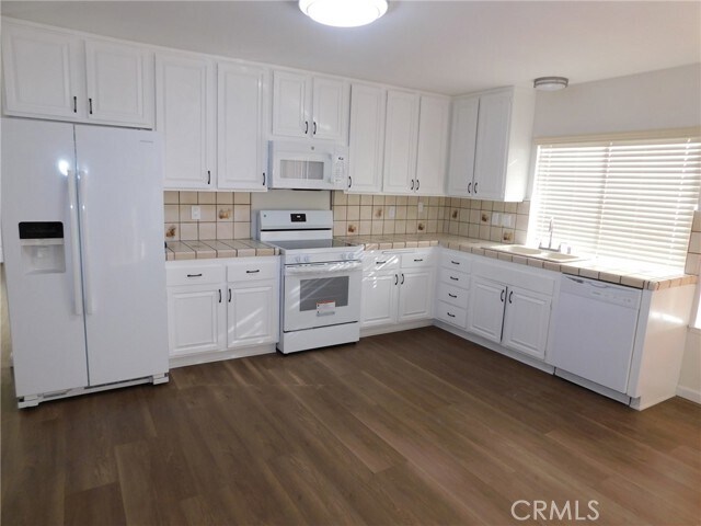 Foto del edificio - 16535 Ember Glen Rd