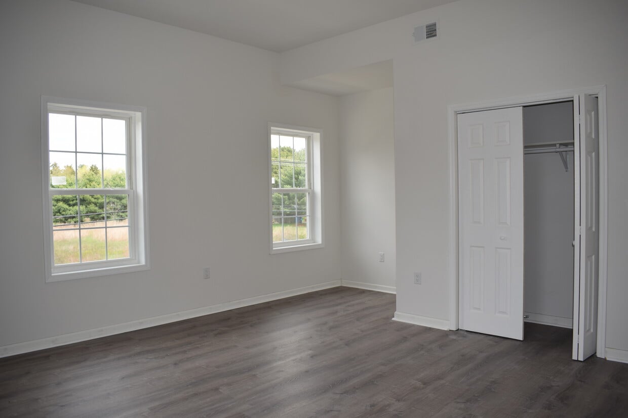 37 Old Trenton Rd, East Windsor, NJ 08512 Apartments in East Windsor