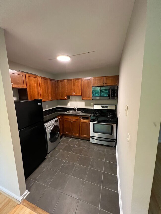 Building Photo - Beautiful 1bd 1 bath Condo