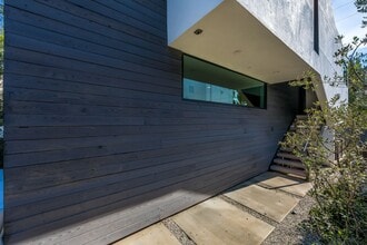 Building Photo - 857 Hilldale Ave