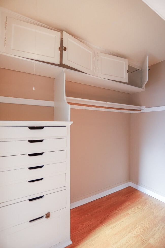 Building Photo - 4141 N Keystone Ave