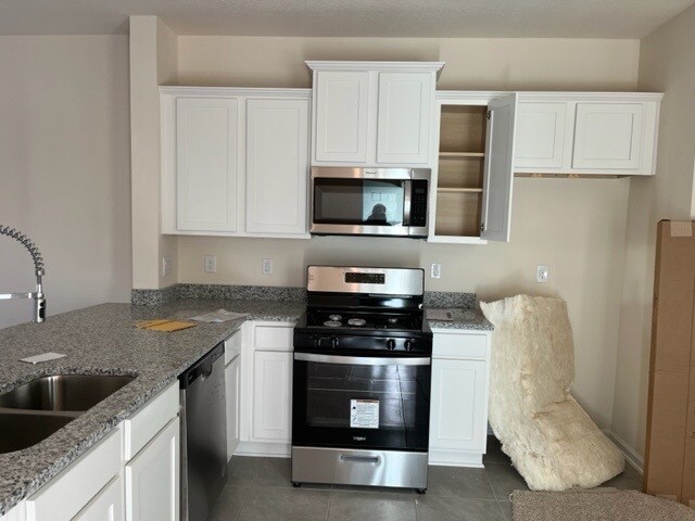 Building Photo - 120 Java Ln