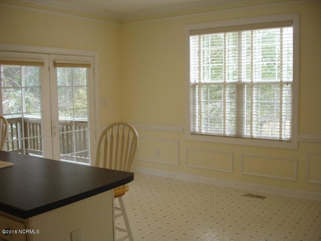 Building Photo - 127 White Heron Ln