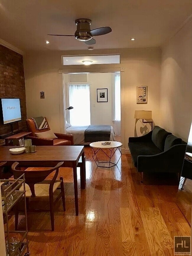 Foto del edificio - East 10th Street