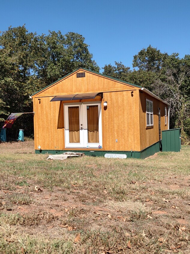 Primary Photo - 970825 S Rambling Oaks Rd