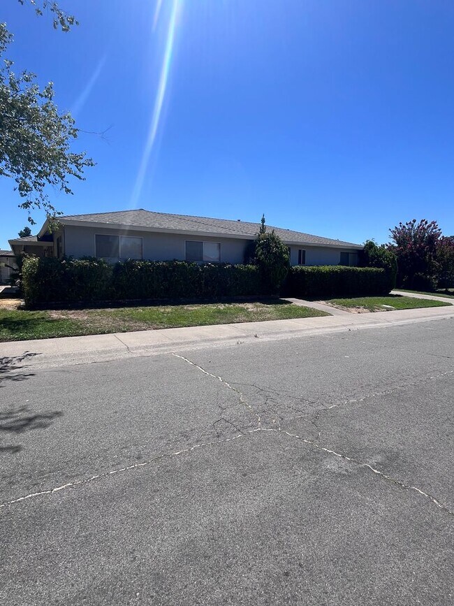 Building Photo - 6120 Riverton Way