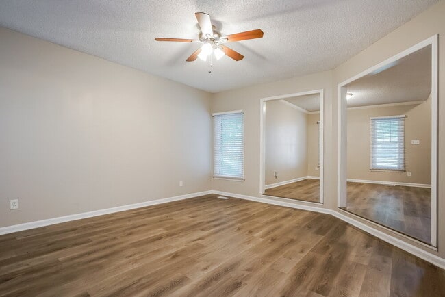 Building Photo - 5321 Pronghorn Ln