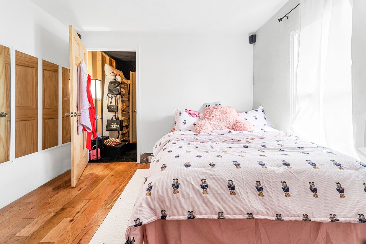 Foto principal - 41 Prospect Ave