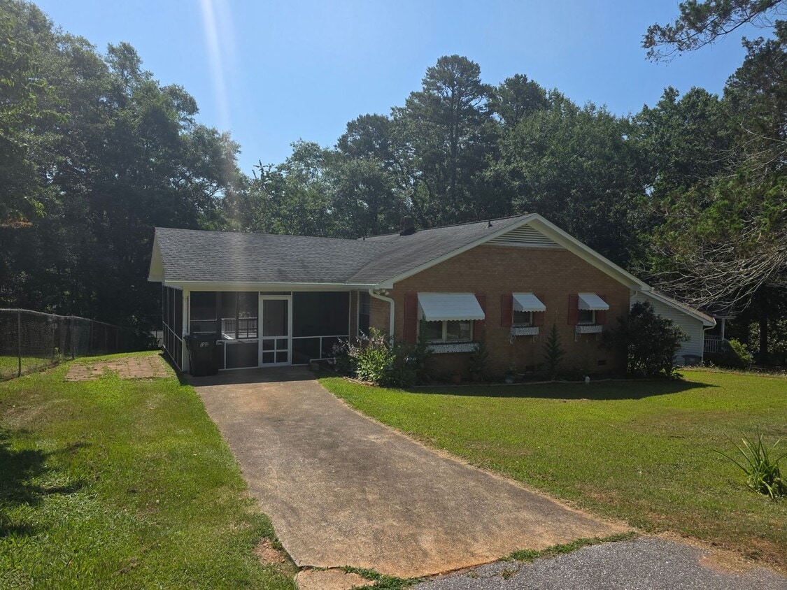 Primary Photo - Beautiful Home Just Hit the Market