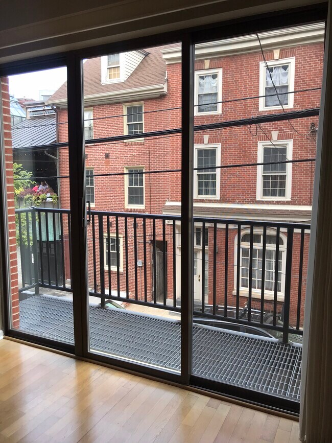 Balcony - 837 N 2nd St