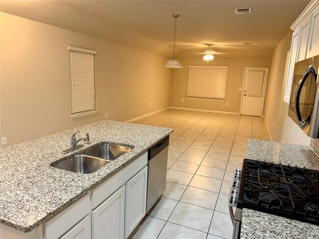 Foto del edificio - 10405 Hatton Ln